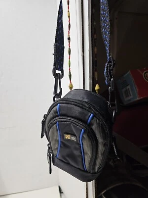 Case Logic Small Compact Camera Carry Storage Bag Shoulder Strap Belt Loop - Image 1 of 4