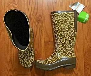 CROCS CHEETAH PRINTED RAIN BOOTS SIZE 7 NEW WITH TAGS - Picture 1 of 1