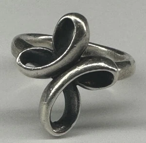 James Avery Sterling Silver Eternal Ribbon Cross Ring ~ Size 4.5 - Picture 1 of 3
