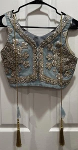 Choli azul indio con hermosos borlados plateados y borlas con flecos - Imagen 1 de 9