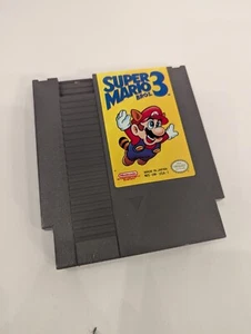 Super Mario Bros. 3 (Nintendo NES, 1990) - Picture 1 of 2
