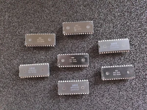 MPS6540-018 - MPS6540 MOS DIP28 - Chip ROM per MASCHERA COMMODORE 018 - Foto 1 di 2