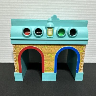 Chuggington Tunnel Depot Wood Railroad Track Bridge & Tunnel Piece Part - Image 1 of 4