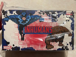 Mezco One:12 Black Bolt & Lockjaw Figur 2-Pack NEU VERSIEGELT - Bild 1 von 1
