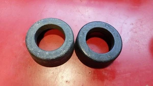 2 Gummiauflage 23 mm, 4 Noppen Federn vorne ORIGINAL Mercedes R129 2013211284 - Bild 1 von 4