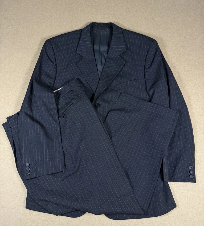 Traje a rayas gris Yves Saint Laurent YSL 42R 34W para hombre 2 piezas a rayas Foto 1 de 4