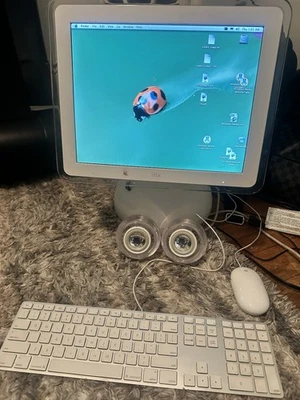 Escritorio Apple iMac OS x M6498 15 pulgadas 700 MHz G4, vintage Foto 1 de 4