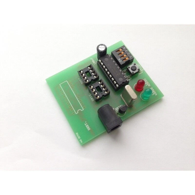 DUPLICATEUR EEPROM, PROGRAMMATEUR, 24C02, 24C16, 24C64, etc. - Photo 1/1