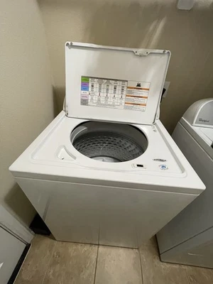 Whirlpool Washer WTW5000DW1 **USED** WORKING/NEEDS WORK!! PICKUP ONLY! OBO - Image 1 of 4