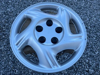 (1) PONTIAC GRAND PRIX MONTANA 15" OEM TAPACUBOS PLATA 09595344 Foto 1 de 2