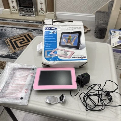 Logik 7" Digital Photo Interchangeable Frame PF-A720C Boxed - Image 1 of 4