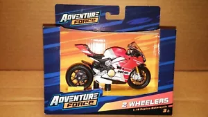 2 Wheelers - 1/18 Scale Motorcycle Red/white/Gray Ducati Panigale V4 S Corse - Picture 1 of 3