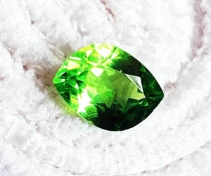Increíble piedra preciosa natural suelta de peridoto verde corte elegante de 10+ quilates con certificación EGL - Imagen 1 de 6