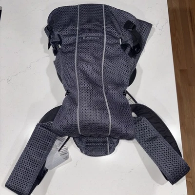 Baby Bjorn Baby Carrier мини в темно серый 3D сетки макс 11 кг/25 фунтов - Изображение 1 из 4
