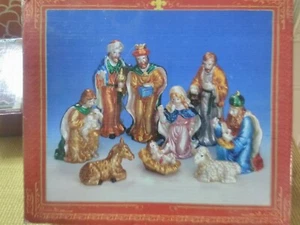 Nativity Set Dept 18  ®  Christmas  - Picture 1 of 9