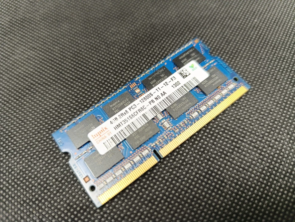 Hynix 4GB DDR3 1600 (PC3-12800) Memoria RAM - Immagine 1 di 1