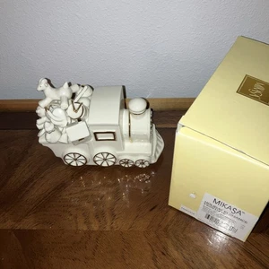 Mikasa Holiday Elegance Porcelain Musical Train W/ Original Box - Picture 1 of 5