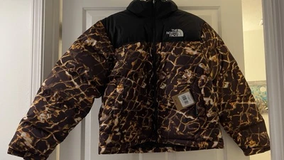 the north face 96 retro nuptse down jkt carbónbrwnwdp/nfb org 320$ hombres Foto 1 de 4