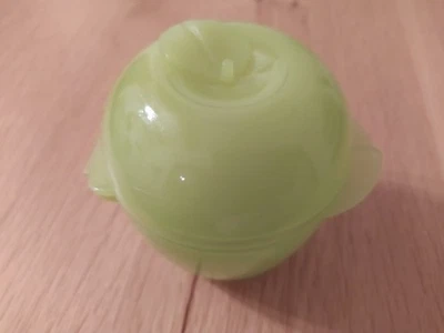 Tupperware Äpfelchen Apfeldose 4941A-1 Obstbox grün -sehr gut- - Bild 1 von 4