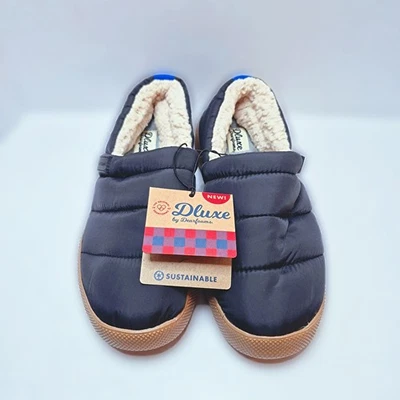 Dearfoams Deluxe Black Slippers Men 7-8 Women 9-10 Sustainable Cozy Indoor - Image 1 of 4