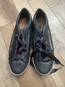 Size 8.5 - adidas Sleek Black Women Preown - Picture 1 of 8
