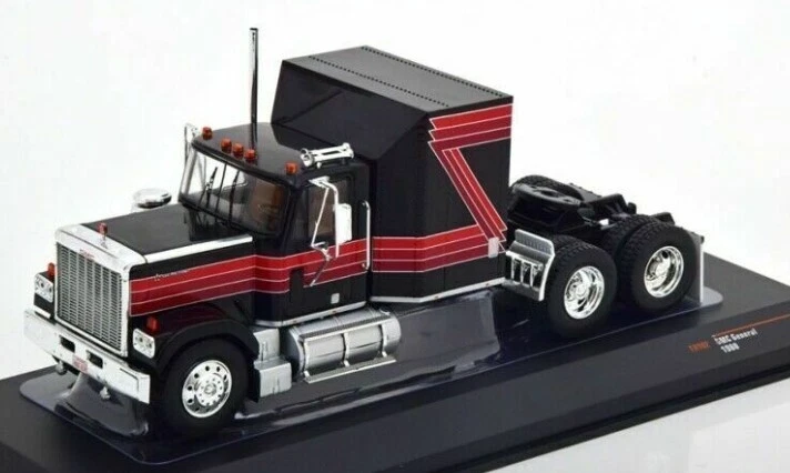 IXOMODELS - GMC General 6x4 1980 Nero con strisce rosse - 1/43 - IXOTR102 - Immagine 1 di 1