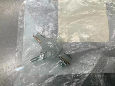 Cartucho de contacto Allen-Bradley 700-C2, estándar, 10 A, montaje en cubierta delantera, 700N Foto 1 de 2