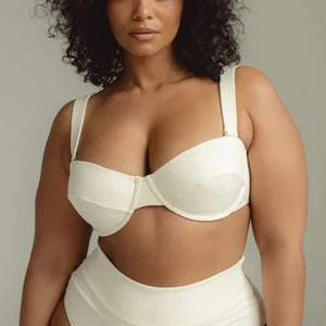 Montce Cream Rib Bustier Bikini Top Size Curve 1 XXL BNWT $152 E to DDD Cups - Picture 1 of 14