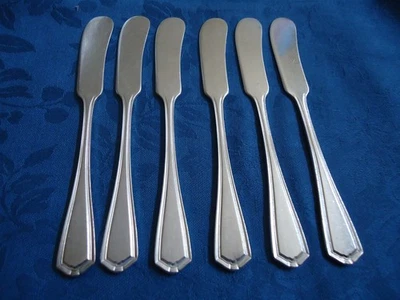 Clinton Rogers & Bro 1919 6 Butter Spreaders - Image 1 of 3