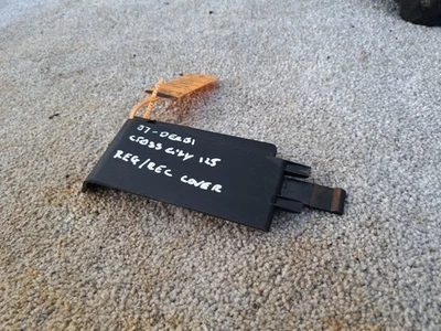 DERBI SENDA CITY 125 MOTORBIKE REGULATOR RECTIFIER COVER TRIM PIECE 864254 - Image 1 of 4