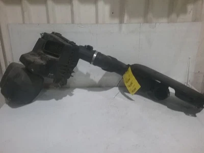 2010-2012 Subaru Legacy воздухоочиститель в сборе коробка 2,5 л без турбонаддува - Изображение 1 из 4