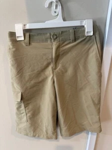 Boy's under armour Cargo Athletic Shorts Size Youth Large #W8 - Picture 1 of 3