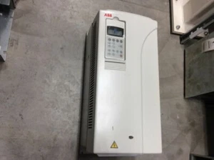 ACS8000100403 - ABB - ACS800-01-0040-3 Variateur 37KW RECONDITIONNE - Imagen 1 de 3