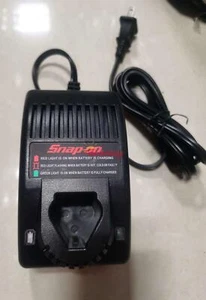 ¡NUEVO! Cargador de batería Snap On CTC572 CTC-572 7.2V DC 0.8A 120V AC - Imagen 1 de 5