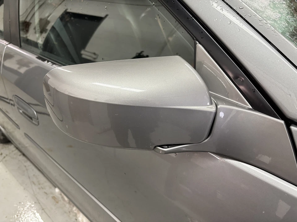 Espejo retrovisor derecho usado se adapta a: Cadillac Cts Power 2006 manual plegable opcional DR5 derecho Foto 1 de 4