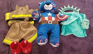 Build-A-Bear Captain America Schildmuster 16" plus 3 Build-A-Bear Outfits  - Bild 1 von 15