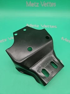 C3 1968-1979 OEM CORVETTE TRANSMISSION MOUNT SUPPORT BRACKET REFURBISHED 3913882 - Bild 1 von 9