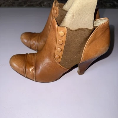 Max Studio Rally Cuero Marrón Puntera Botín EE. UU. Mujer’s 6.5 Foto 1 de 4