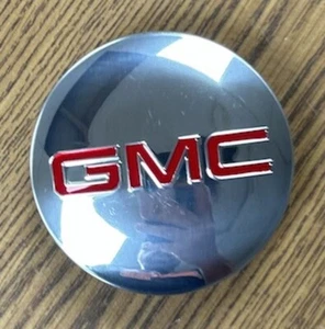 3 1/4" GMC Sierra 1500, Yukon Center Cap High-Polish w/Red GMC #22837060 single - Picture 1 of 2
