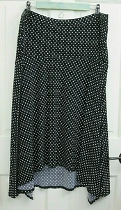 Falda Roz Ali Circular Fluida Mujer Talla 1X 36x25-29 Negro Blanco Lunares 13-21983 - Imagen 1 de 5