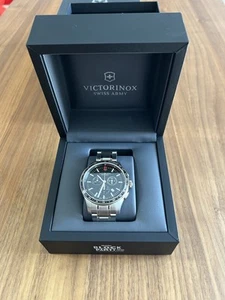 Victorinox Swiss Army MODEL: 241816 - Picture 1 of 9