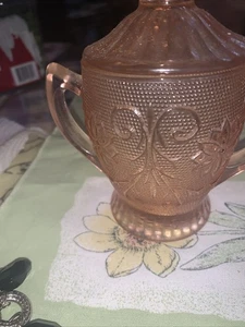 Pink Depression Indiana pressed Glass Sugar with lid - Picture 1 of 5