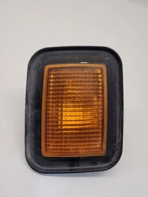 2003-2009 HUMMER H2 RH Passenger RH Park Light Park Lamp Turn Signal  - Image 1 of 4