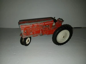 Tru-Scale Vintage 1950's Tractor Farm Toy International Harvester - Picture 1 of 9