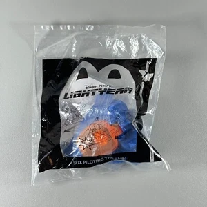 2022 McDonald's Happy Meal Toy: SOX PILOTING THE XL-14 #7 | Disney Lightyear - Picture 1 of 3