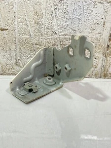 RENAULT CAPTUR 2014 Mk1 LANDEBLECHHALTERUNG VORNE RECHTS 641802835R /2013-19 - Bild 1 von 10