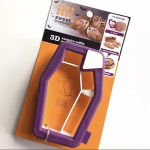 NEW Vampire Coffin 3D Halloween Cookie Cutter Sweet Creations Bradshaw - Picture 1 of 3