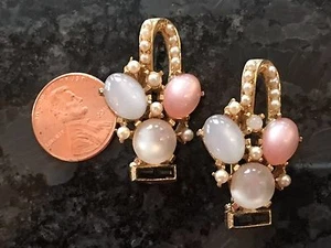 Vintage Scatter Pin Set 2 Easter Baskets Moonstone Eggs Pearls CUTE! - Bild 1 von 1