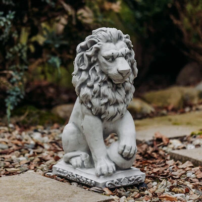 Löwen mit Kugel links Steinfigur H.47 cm Grau 21 kg Weißbeton frostsicher - Bild 1 von 4