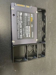 2.5" SSD to 3.5" SATA Hard Disk Drive HDD Adapter Caddy Tray CAGE Hot Swap - Afbeelding 1 van 8